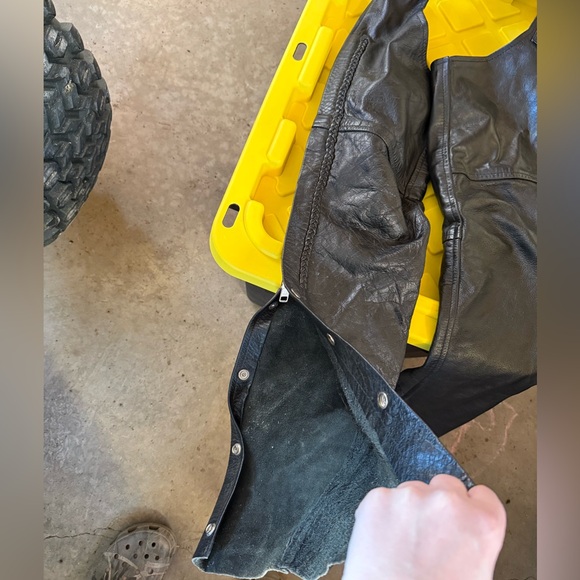 Motorcycle chaps - Picture 2 of 5